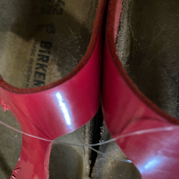 BIRKENSTOCK GIZEH 2025 TANGO RED PATENT Birko Flor T Strap Thong Sandal Sz 42/11 - Picture 7 of 11